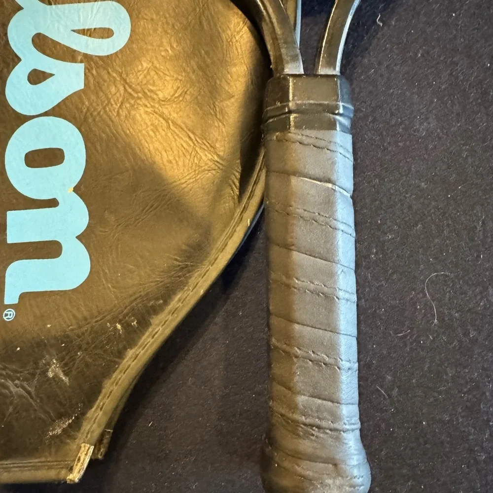 Graphite Boss Racket with Multicolor Strings - Picture 6 of 7